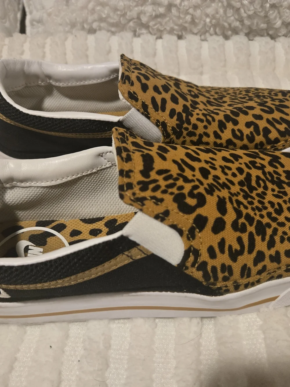 Nike kids slip